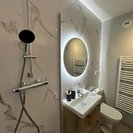 Apartment Escapade A