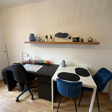 Apartment Escapade A *